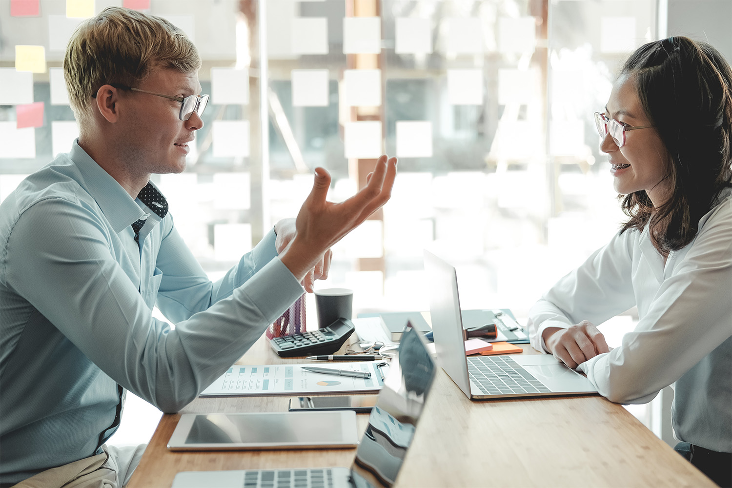 WHAT MAKES A GOOD PERFORMANCE REVIEW visual data 5